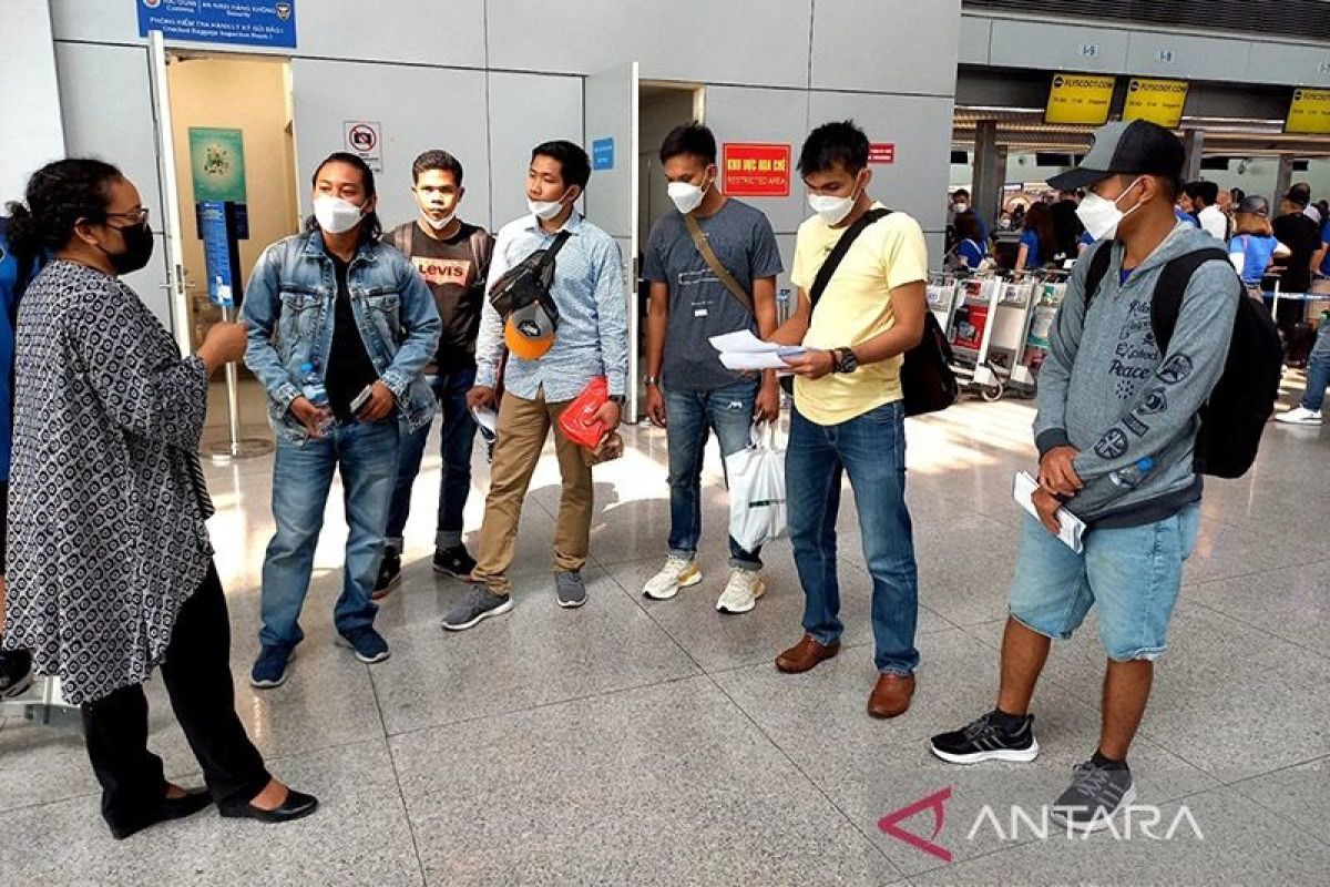 6 ABK WNI kembali ke tanah air setelah tertahan lama di perairan Vietnam