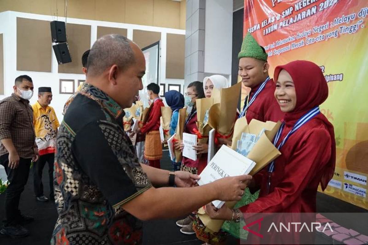 Wali Kota Pangkalpinang sanjung SMP Negeri 2 Kota Pangkalpinang sebagai sekolah favorit