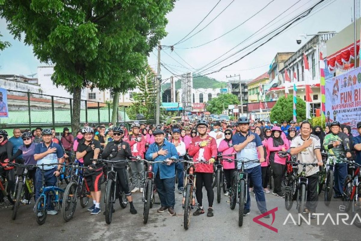 Semarak HUT Bhayangkara, Polri fun bike bersama masyarakat Padang Sidempuan