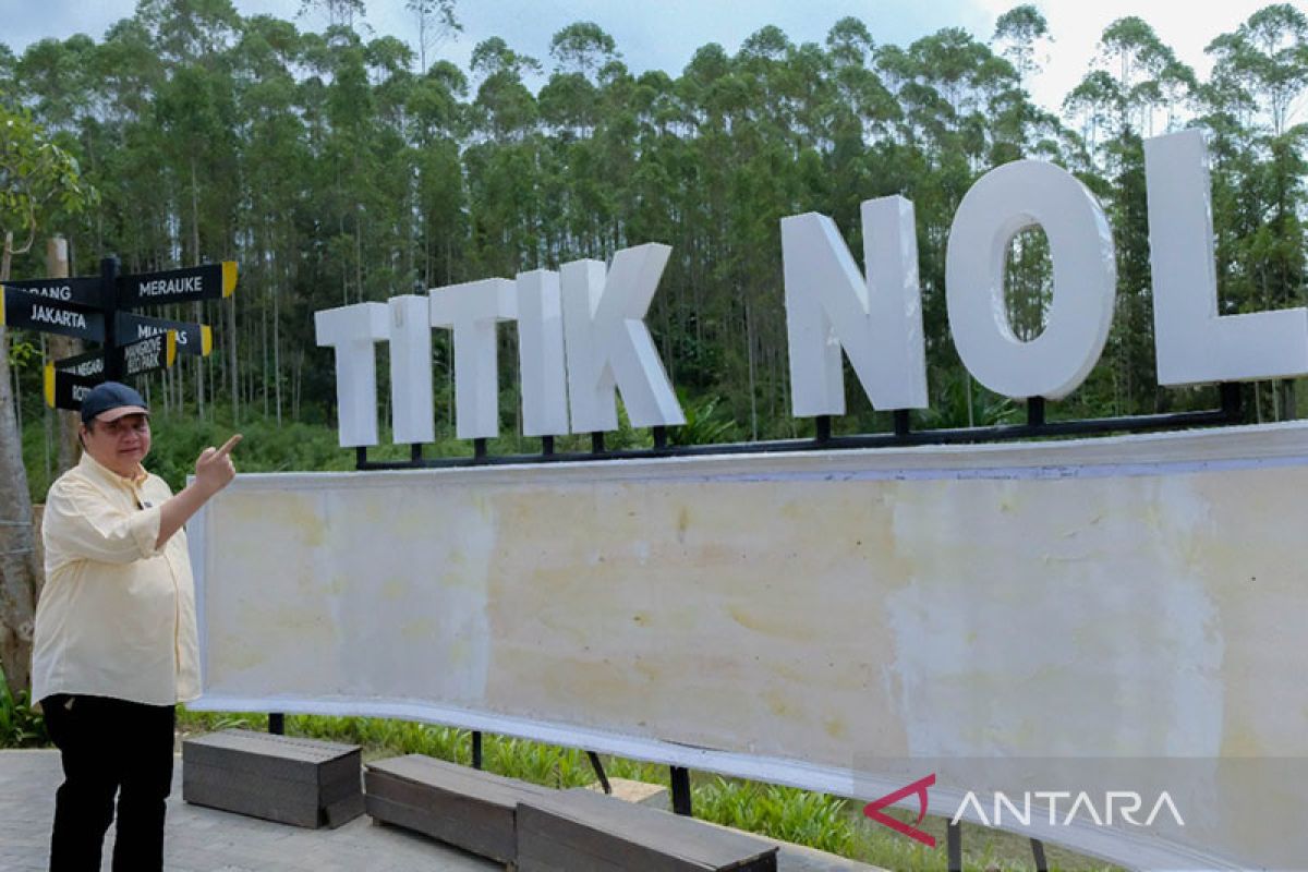 Menko Airlangga tinjau pilar Titik Nol IKN Nusantara