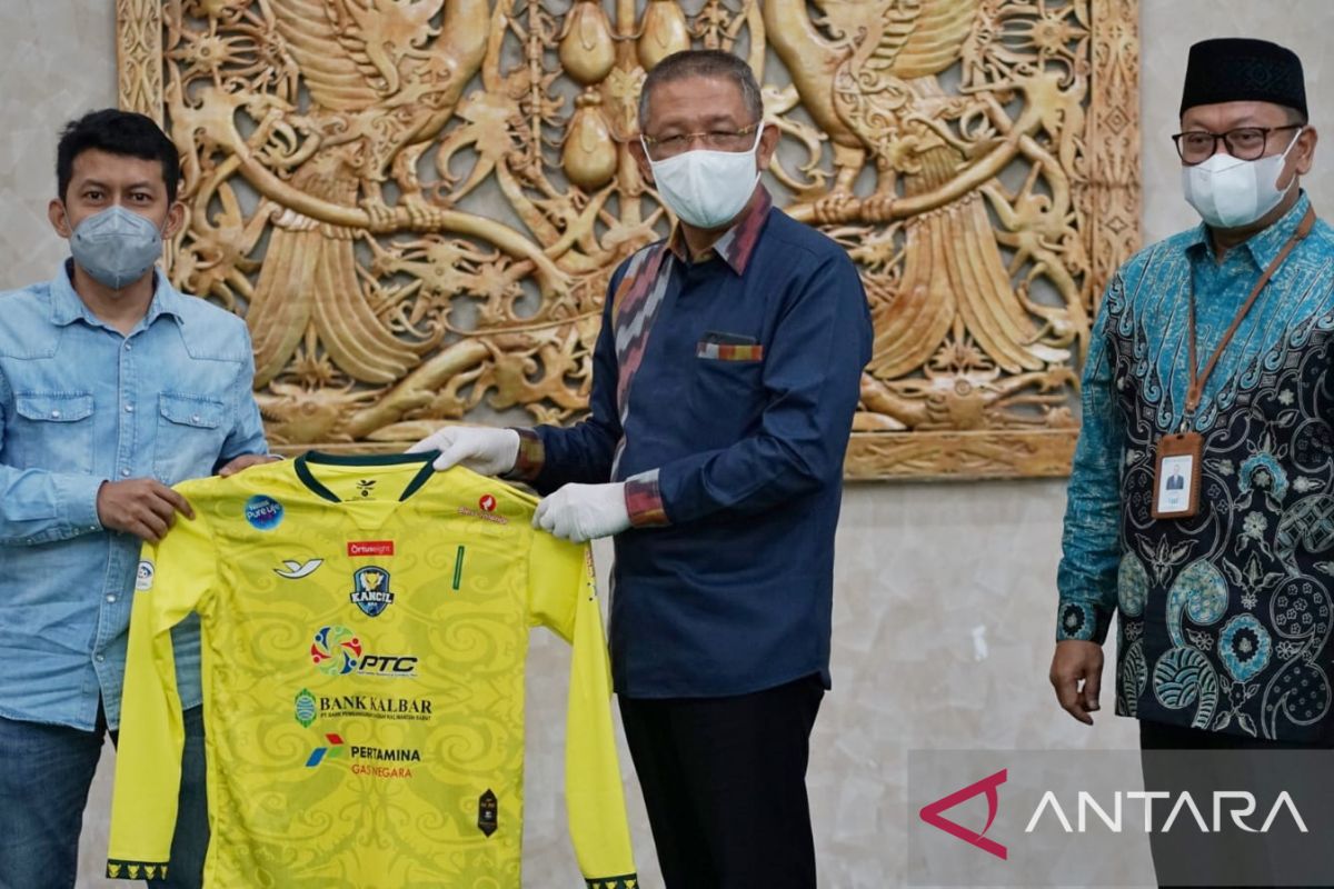 Bank Kalbar beri bantuan dana pembinaan tim futsal Kancil BBK Pontianak