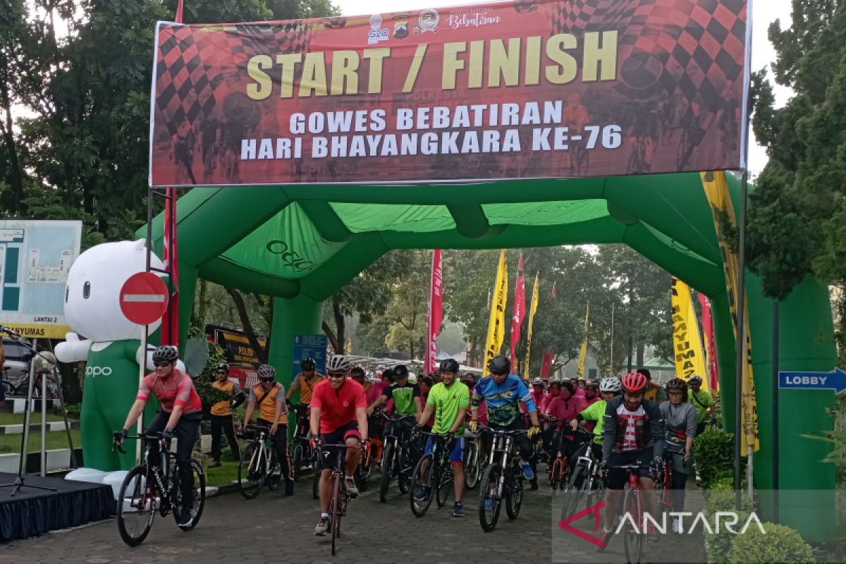 700 peserta ikuti "Gowes Bebatiran" Polresta Banyumas