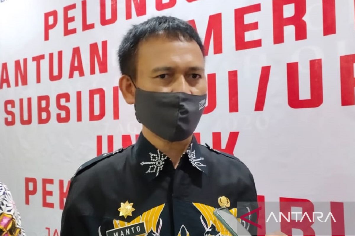 Pengadilan Negeri Bengkayang sanksi lima perusahaan atas pelanggaran ketenagakerjaan