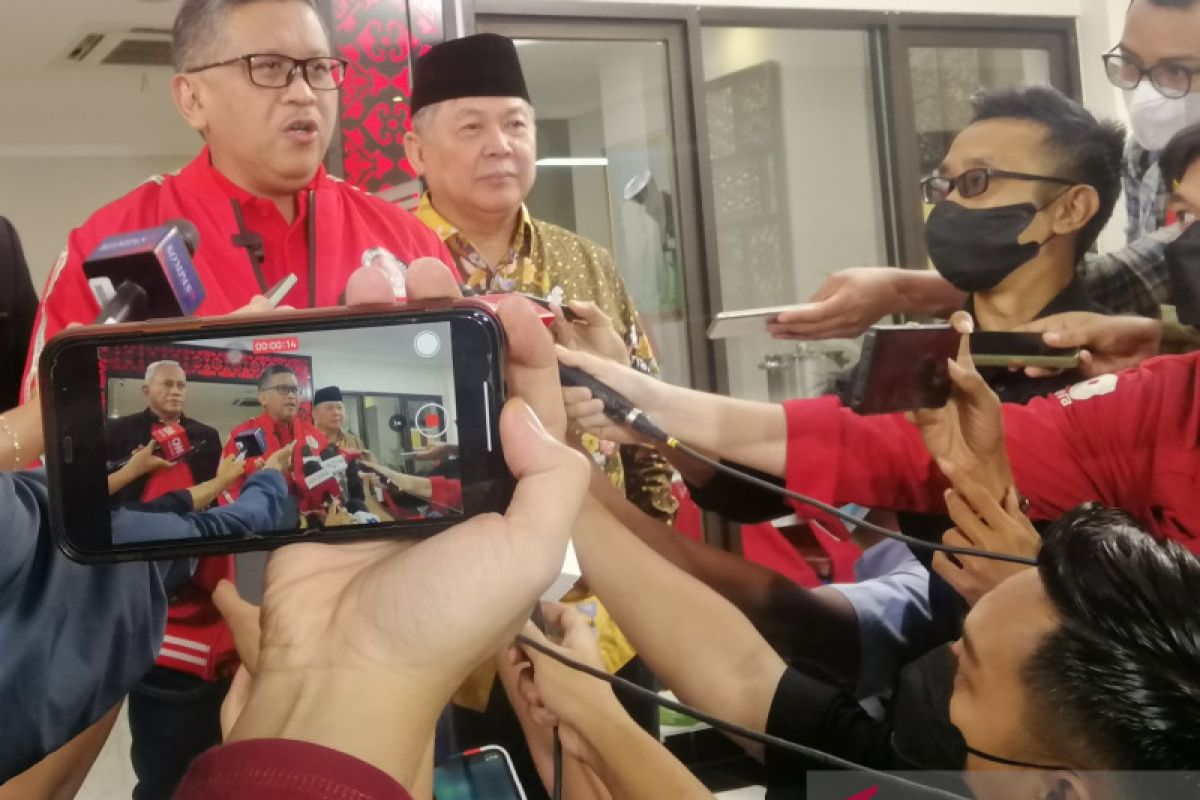 Sekjen PDIP: Megawati terus mempertimbangkan nama Capres 2024