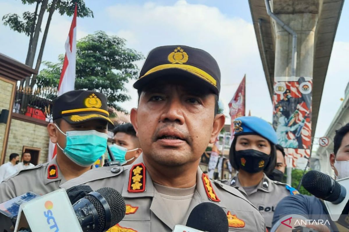 Polisi tangkap DJ inisial J