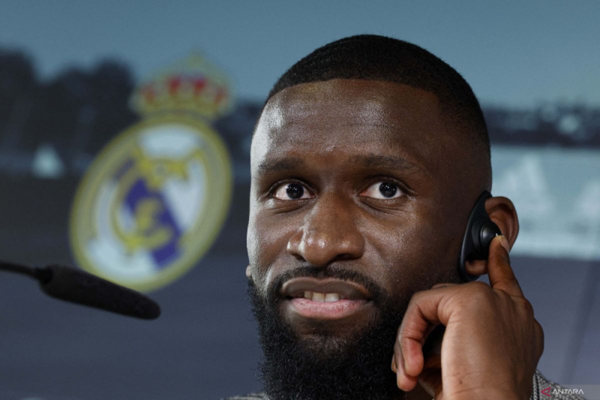 Antonio Rudiger kepincut dengan atmosfer stadion Santiago Bernabeu