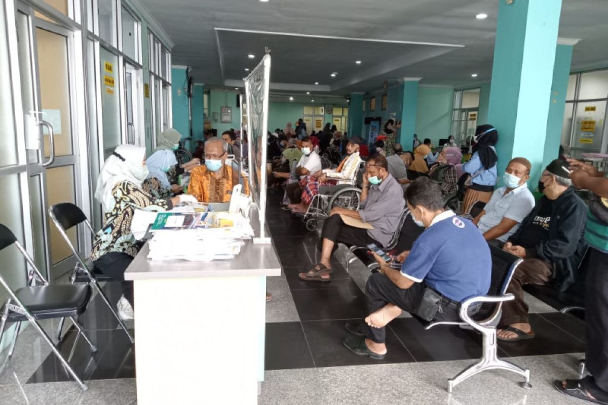 Pasien poliklinik sore di RSUD Mataram mulai meningkat