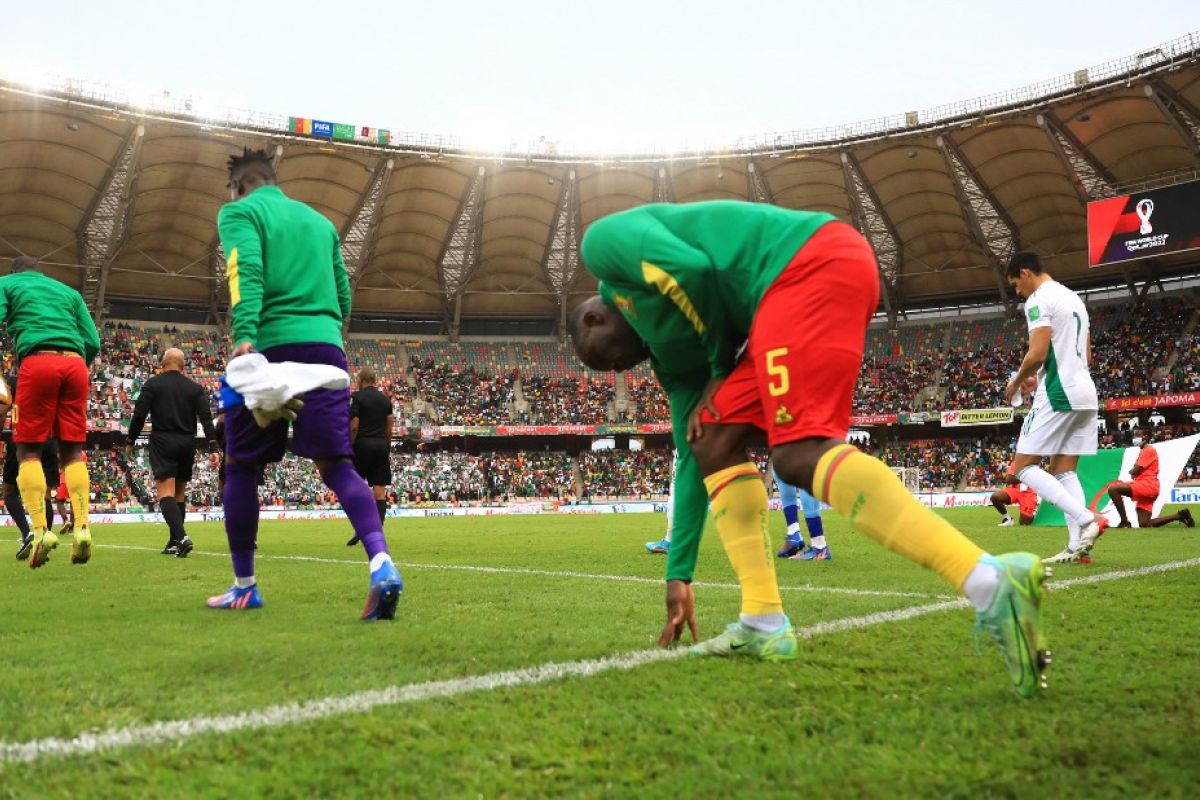 Kamerun panggil 44 pemain karena palsukan umur