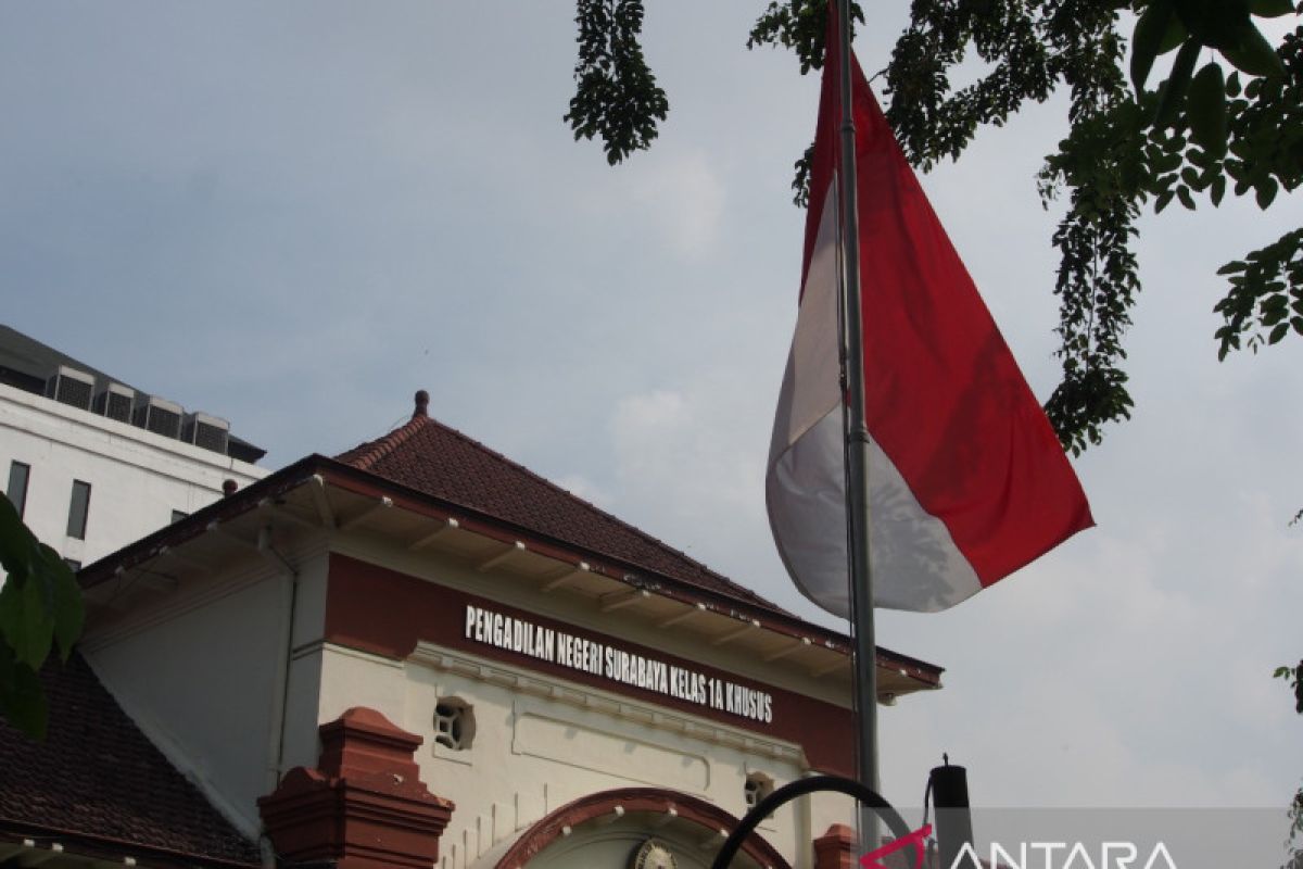 PN Surabaya kabulkan permohonan pernikahan beda agama