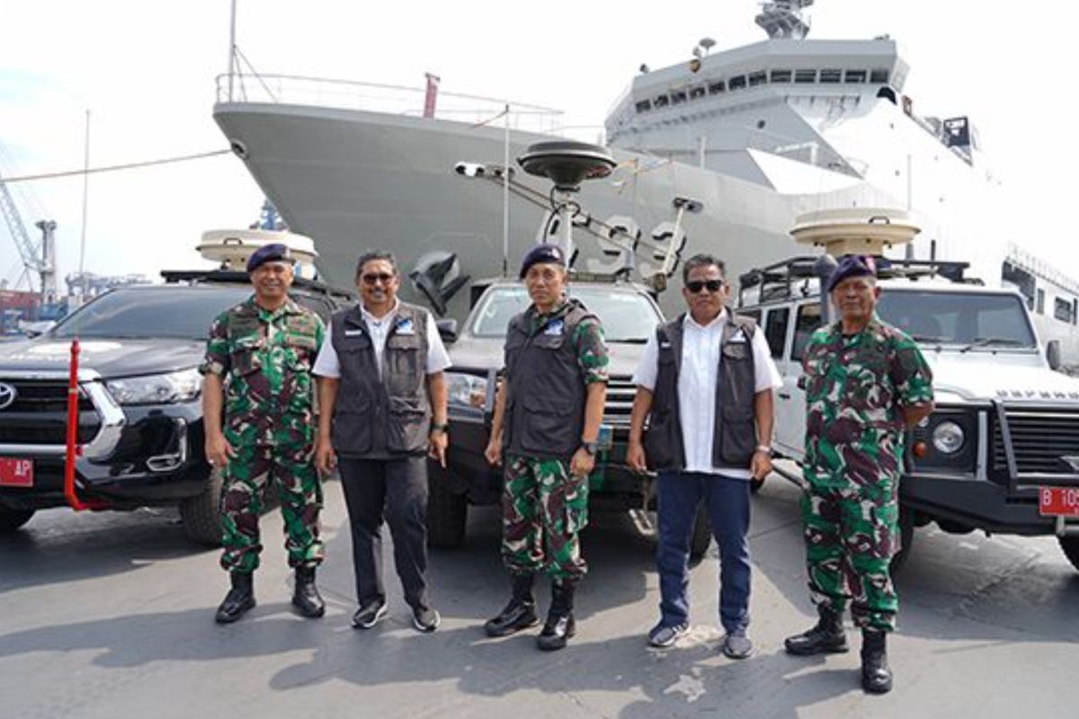 Kominfo dan TNI AL tertibkan frekuensi radio maritim