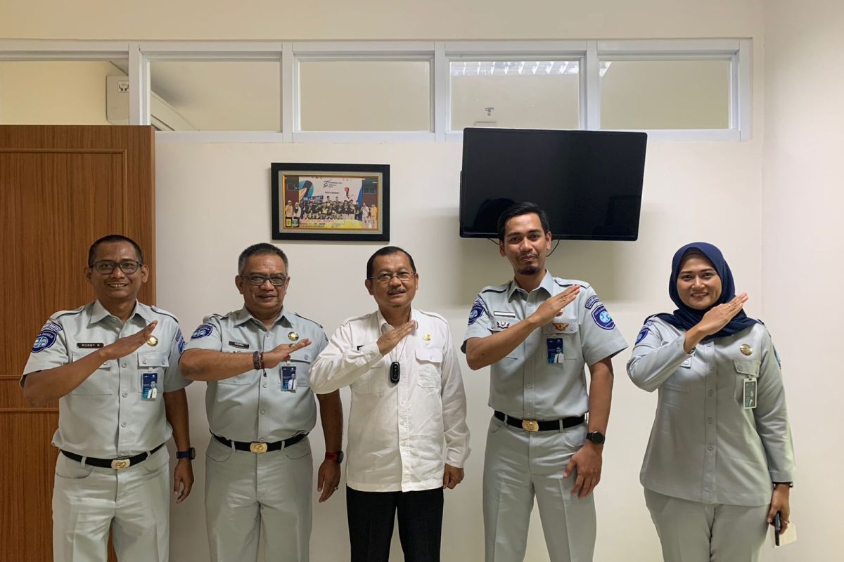 Kacab Jasa Raharja Banten temui Wakil Rektor III Untirta bahas duta keselamatan berlalu lintas