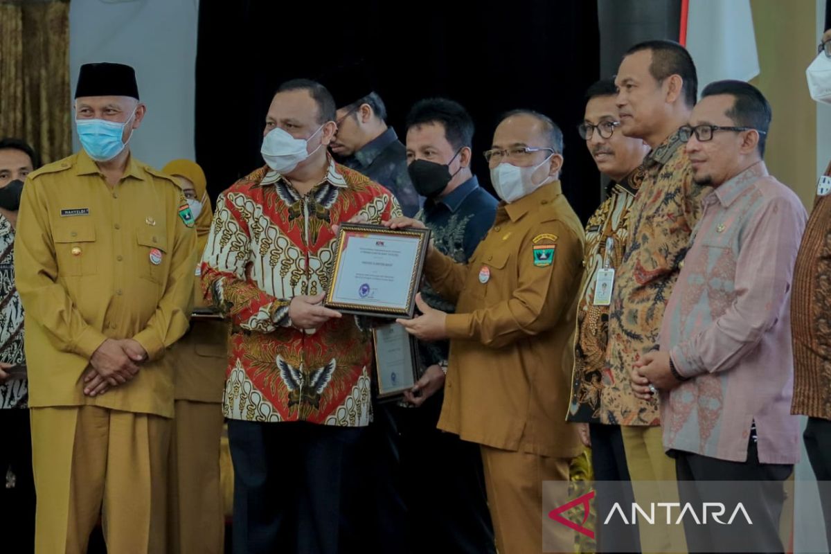 Pemprov Sumbar raih 85 persen capaian indikator MCP KPK RI