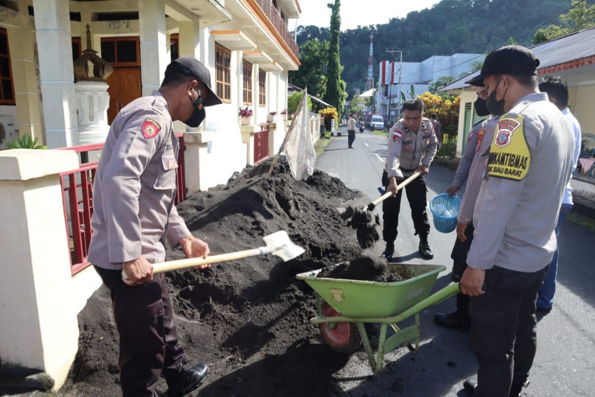 Jelang HUT Bhayangkara ke-76, Polres Sitaro gelar bakti sosial religi