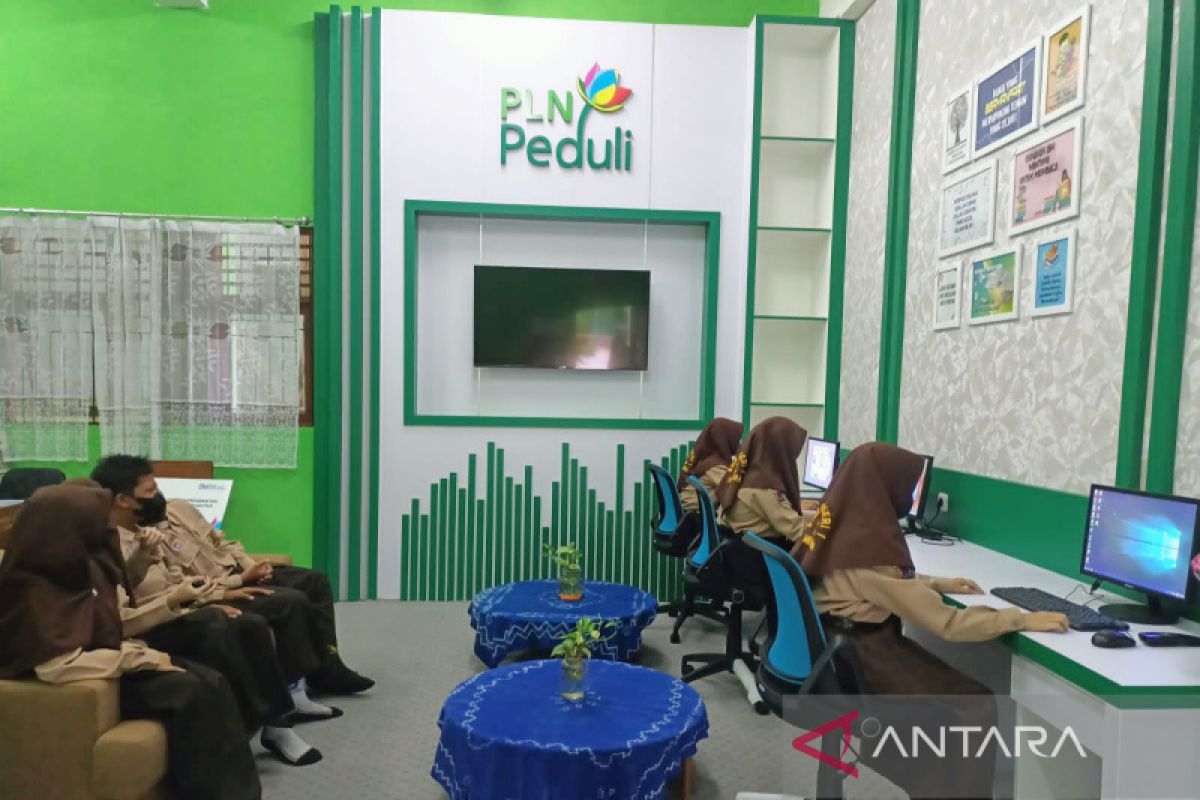 PLN hadirkan Pojok Baca Digital tingkatkan literasi siswa