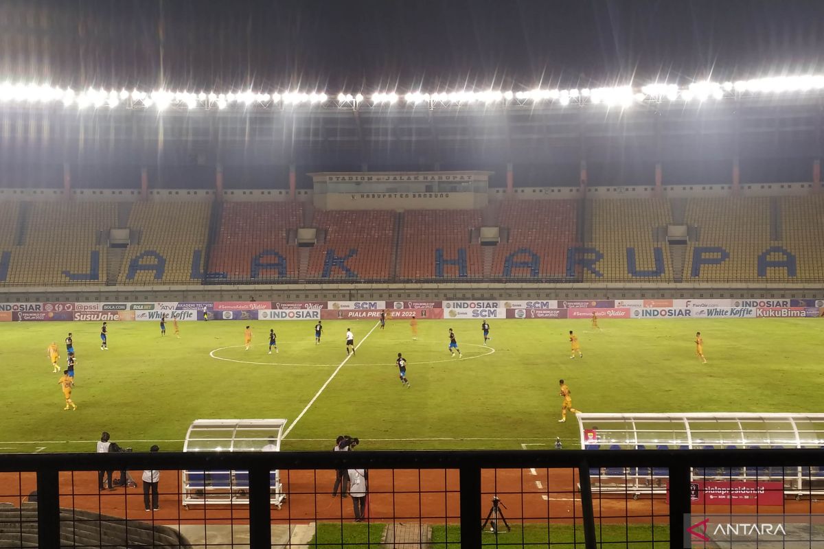 Piala Presiden 2022: Persib ke perempat final setelah kalahkan Bhayangkara FC 1-0