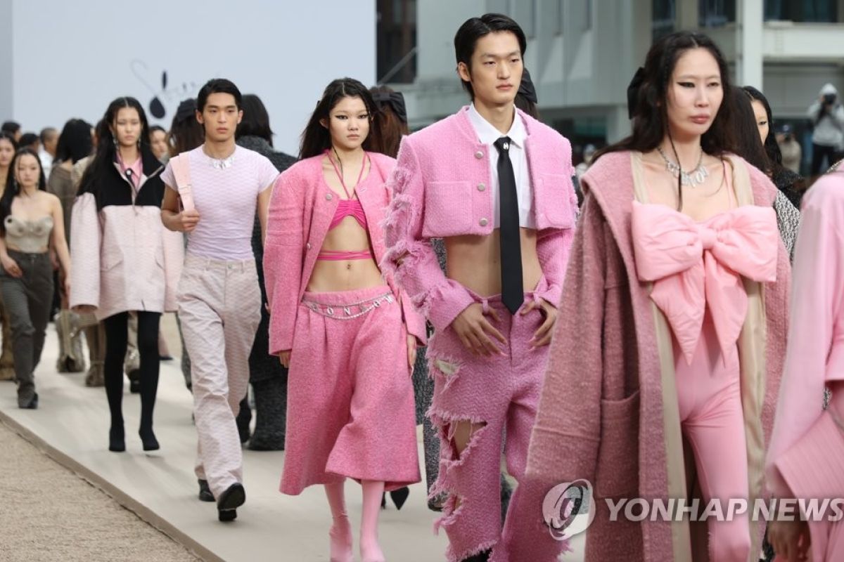Seoul Fashion Week diadakan secara langsung pada Oktober