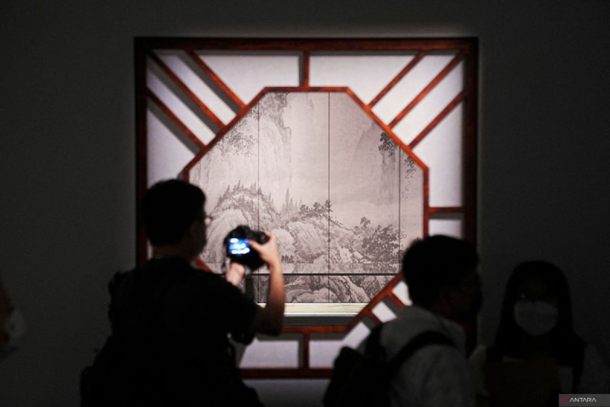 Badai Chaba tunda pembukaan Museum Istana Hong Kong
