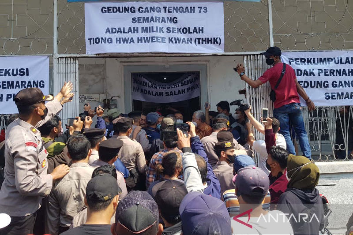 PN Semarang eksekusi gedung Yayasan Tunas Harum Harapan Kita