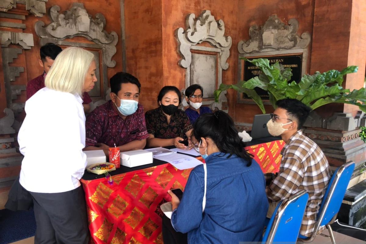 Posko PPDB SMA/SMK di Bali telah dibuka di seluruh sekolah