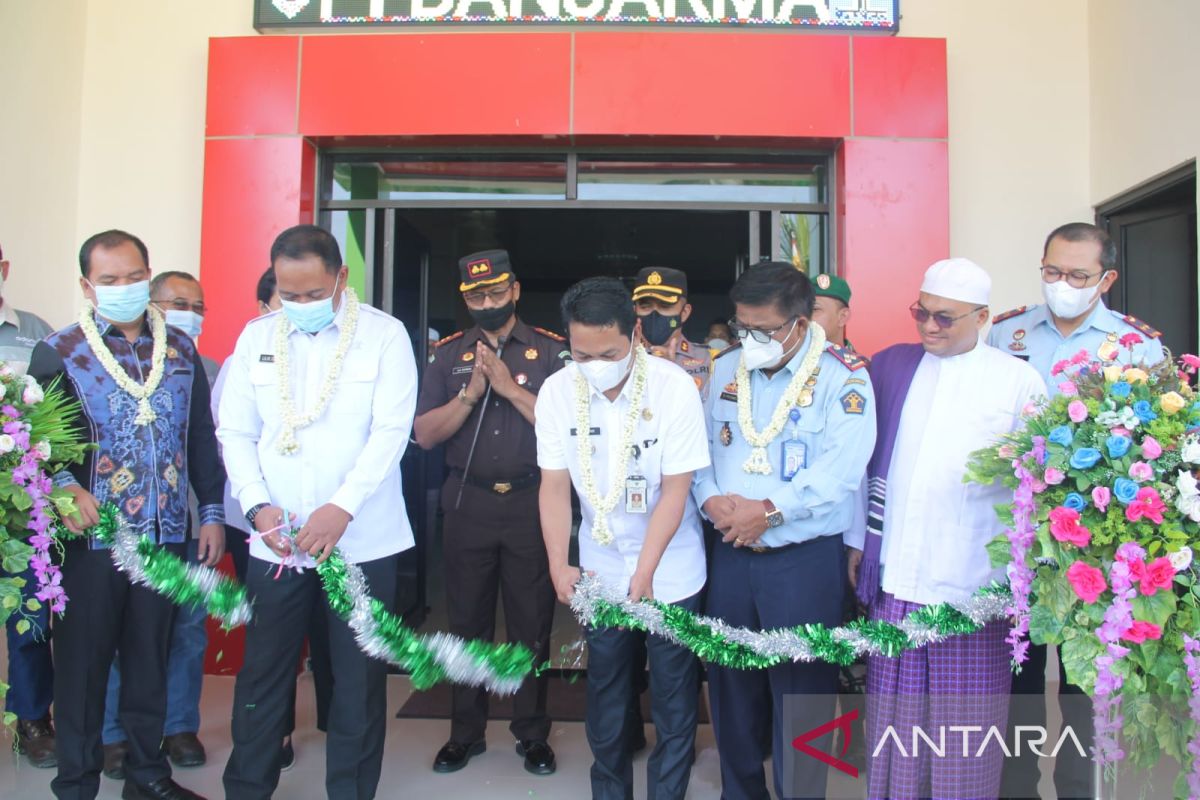 Kepala Kantor Wilayah Kemenkumham Kalsel resmikan UKK Balangan