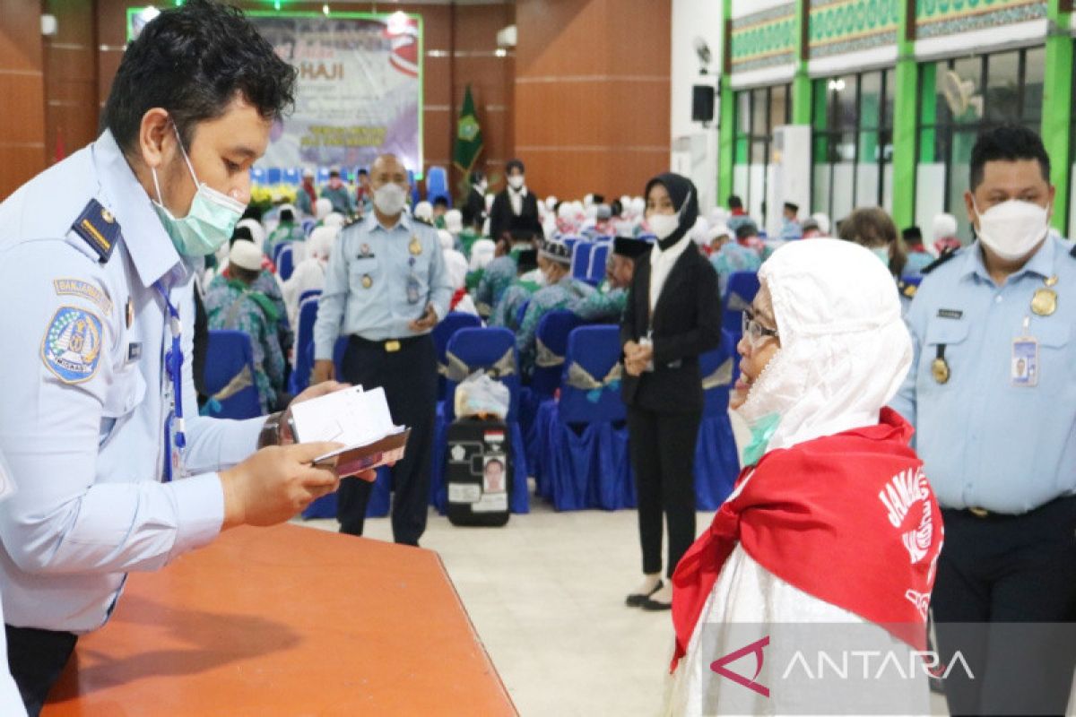 Imigrasi layani 2.508 orang untuk keberangkatan haji Embarkasi Banjarmasin