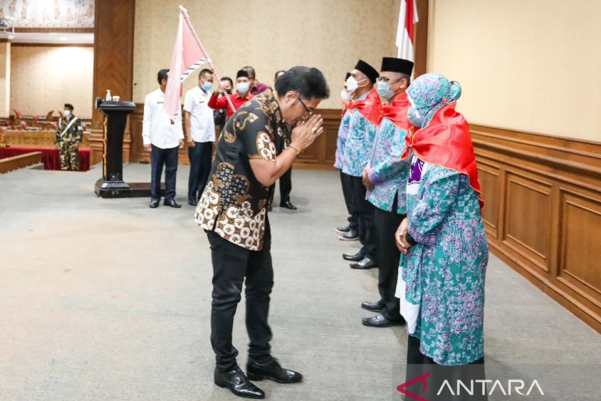 Pemkab Badung melepas jamaah calon haji ke Tanah Suci