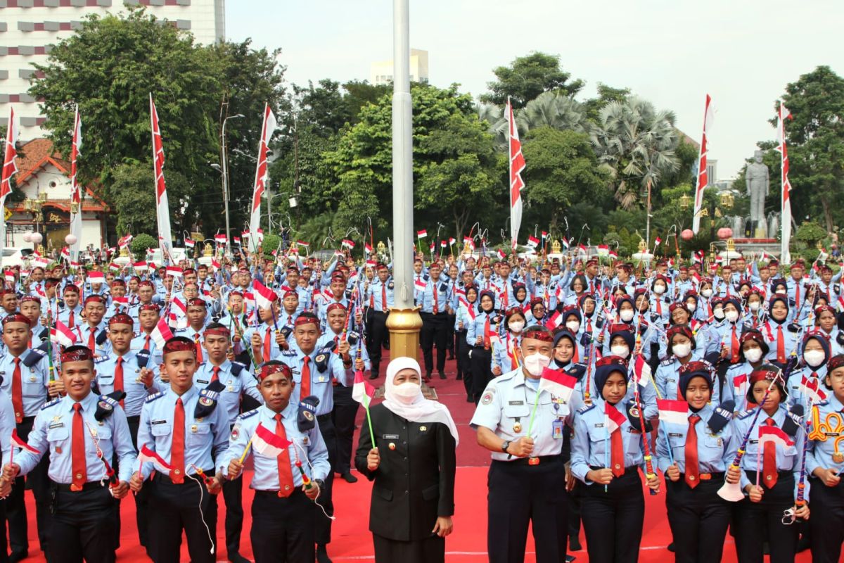 Gubernur Jatim ingatkan generasi muda bangun moderasi dan toleransi