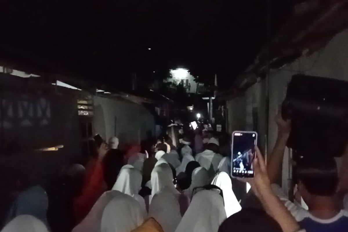 Uniknya tradisi mengantar naik haji di Waiheru Dalam Ambon