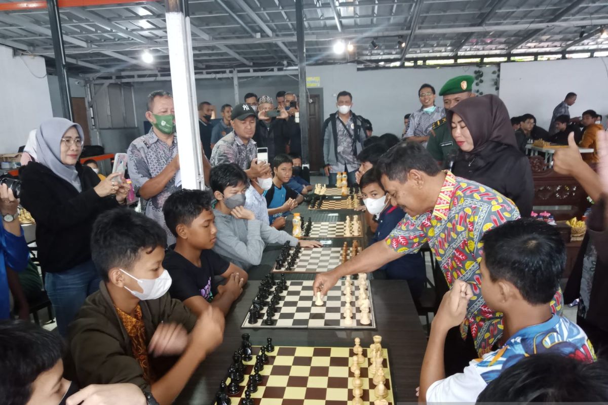 102 peserta ikuti turnamen catur Percasi Belitung