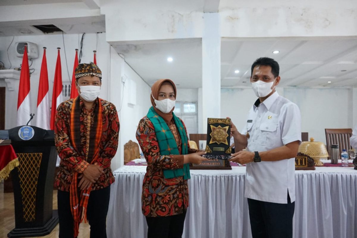 Pemkot Mojokerto studi pengelolaan wisata ke Wakatobi