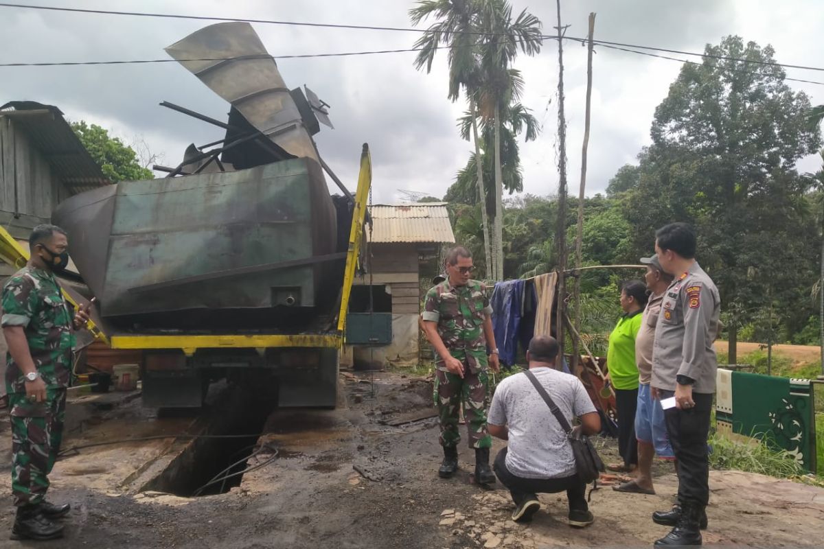 Seorang tewas akibat truk tangki meledak di pencucian mobil