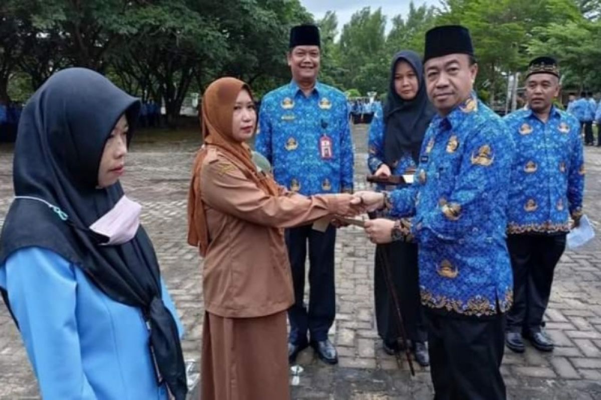 Bupati Seruyan tegaskan ingin pertahankan tenaga kontrak