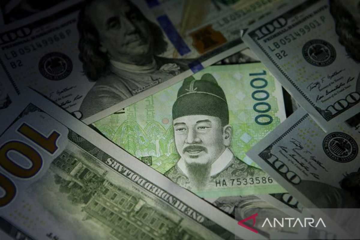 Won Korsel anjlok lewati 1.300 per dolar, pertama kali dalam 13 tahun