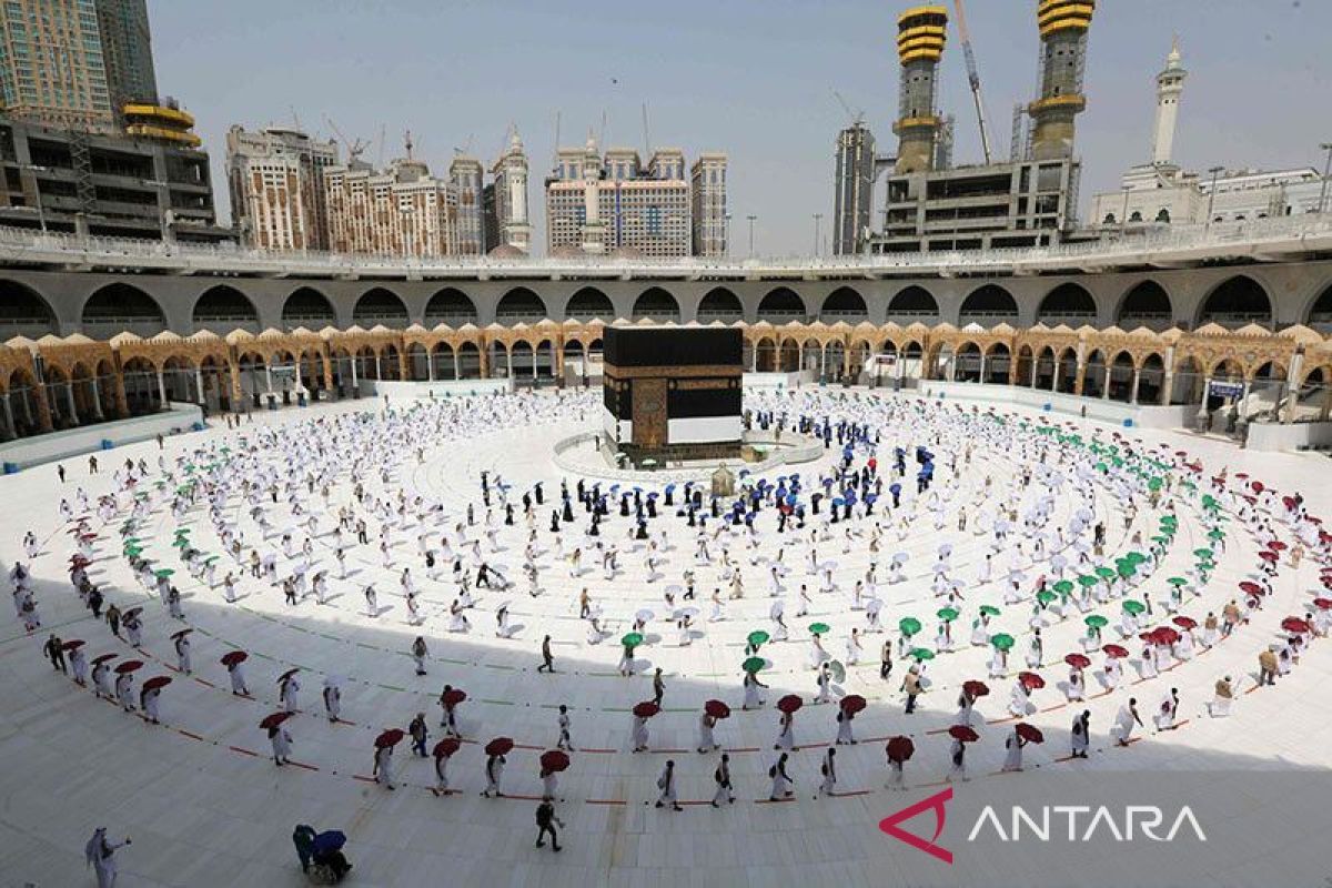 449 calon haji Kloter 9 Riau telah berangkat ke Jeddah