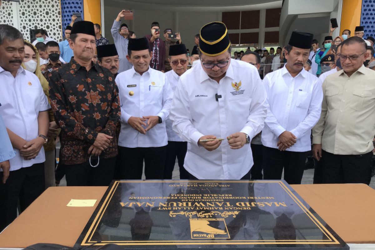 Menko Perekonomian kagum dengan Masjid Tanjak di Batam