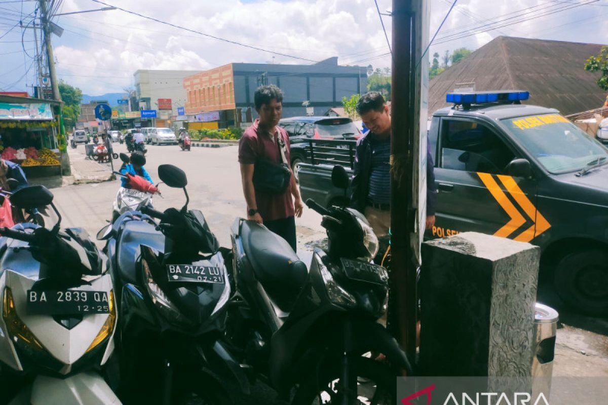 Polisi amankan sepeda motor hasil curian yang ditinggal di pinggir jalan