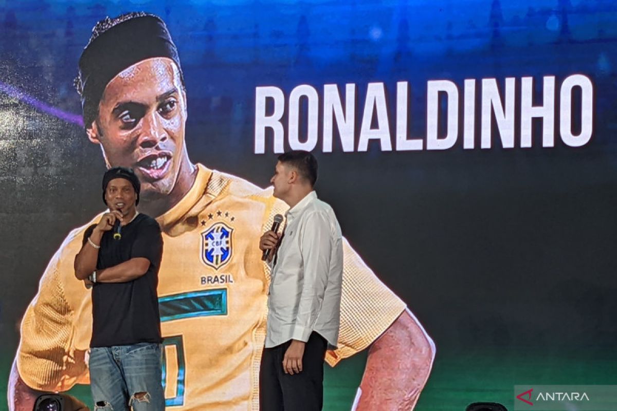 Ronaldinho beri penampilan terbaik untuk hibur masyarakat Indonesia