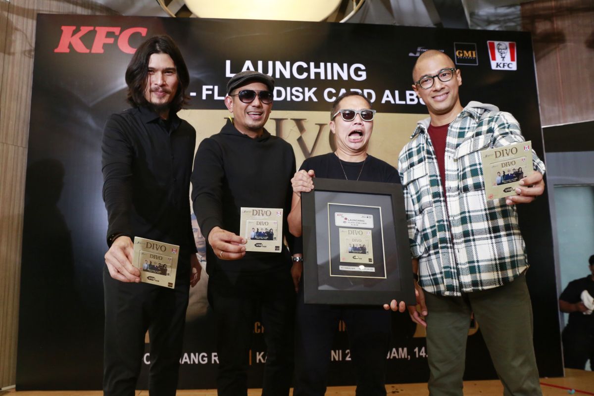 GMI Records hadirkan album "DIVO" dengan cara unik lewat USB