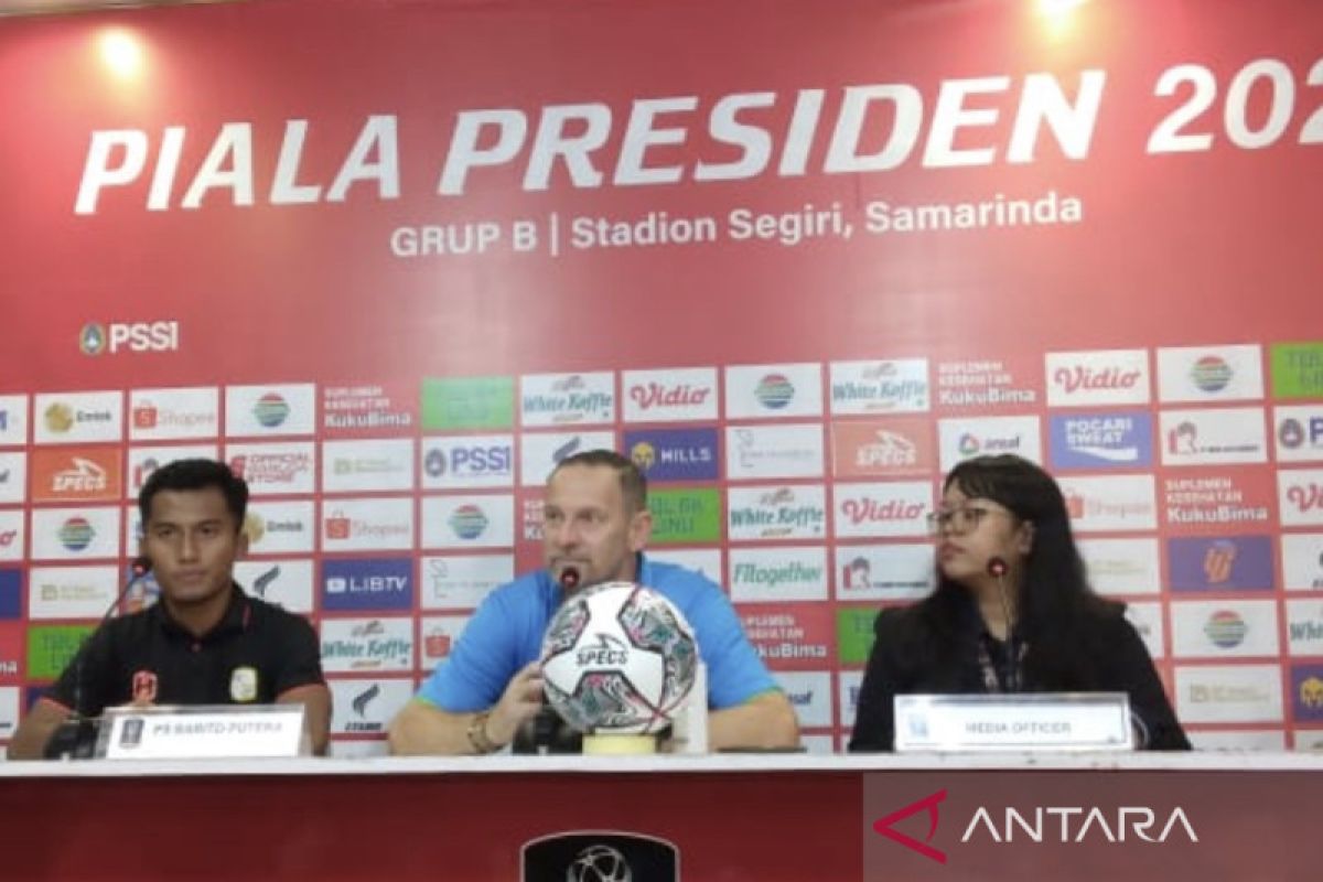 Dejan Antonic puji pemainnya tuntaskan laga Grup B tanpa kalah