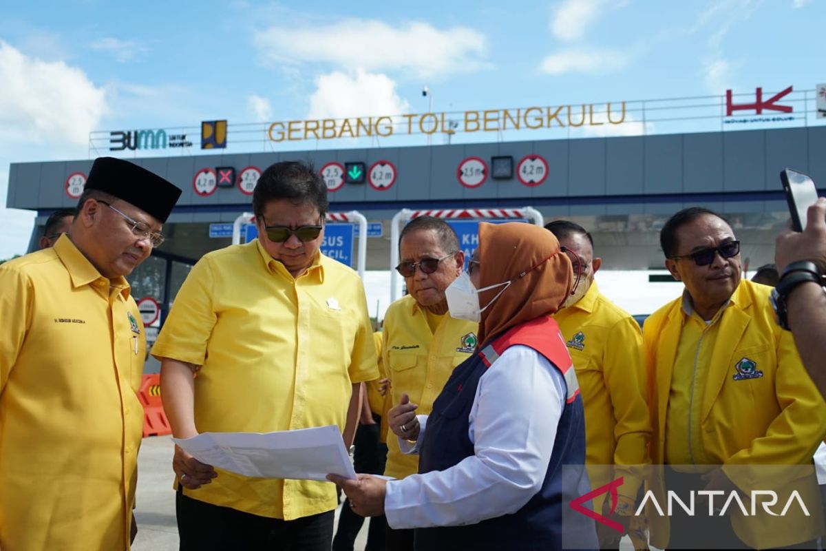 Toll road development to benefit Bengkulu's economy: Minister Hartarto