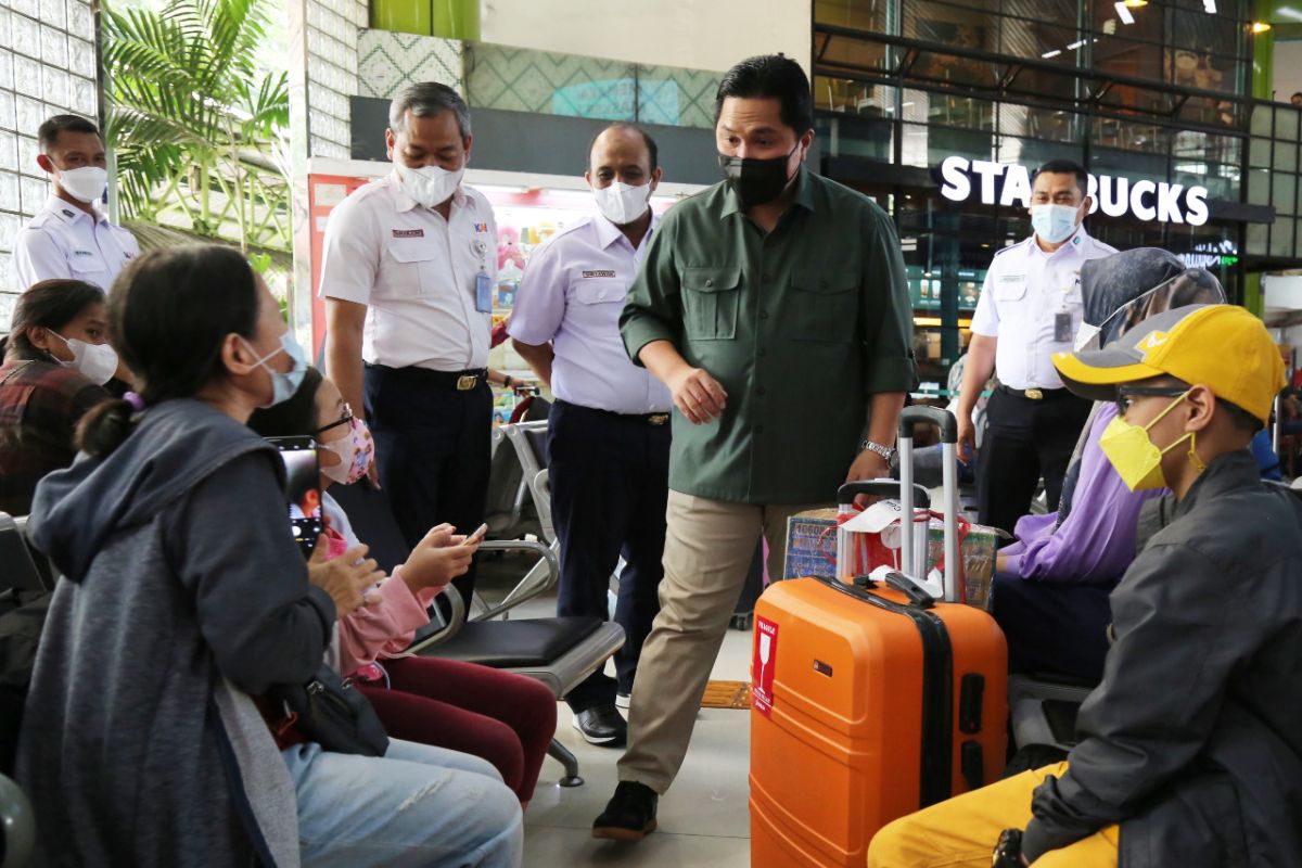Menteri Erick Thohir apresiasi kondektur bantu korban pelecehan di kereta api