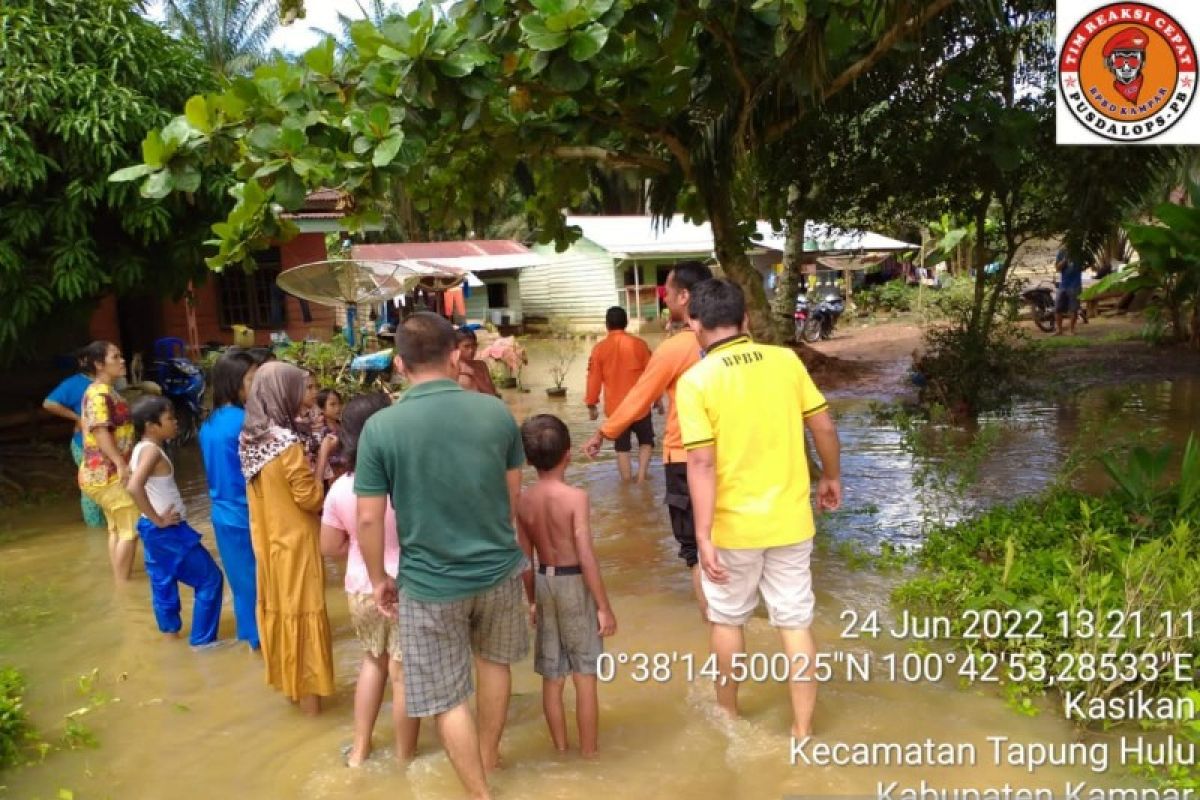 82 rumah terendam banjir di Desa Kasikan Tapung Hulu