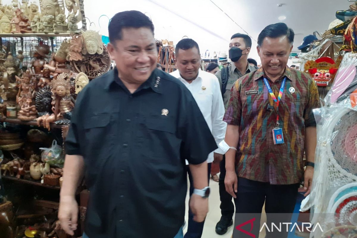 Kepala BNN  kagumi Pasar Seni Sukawati baru