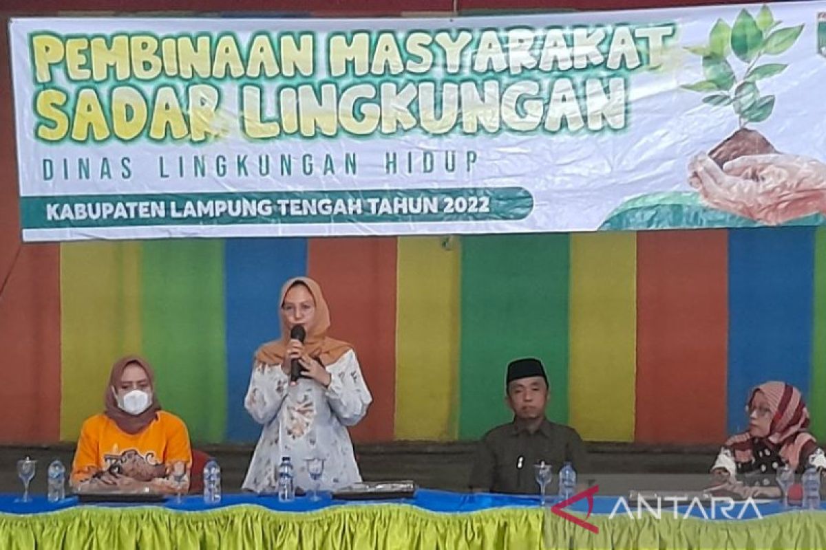 DLH Lampung Tengah ajak masyarakat ubah sampah rumah tangga memiliki nilai jual