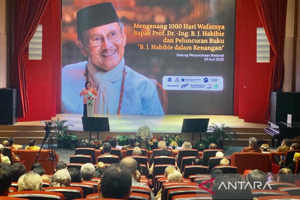 Minister, former VP reminisce about late president BJ Habibie