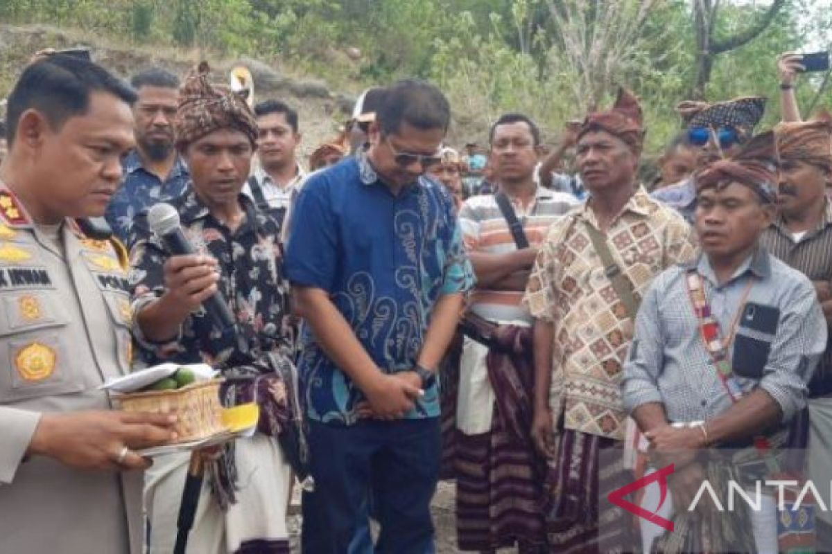 Kapolres Kupang runtaskan polemik pembangunan bendungan Manikin