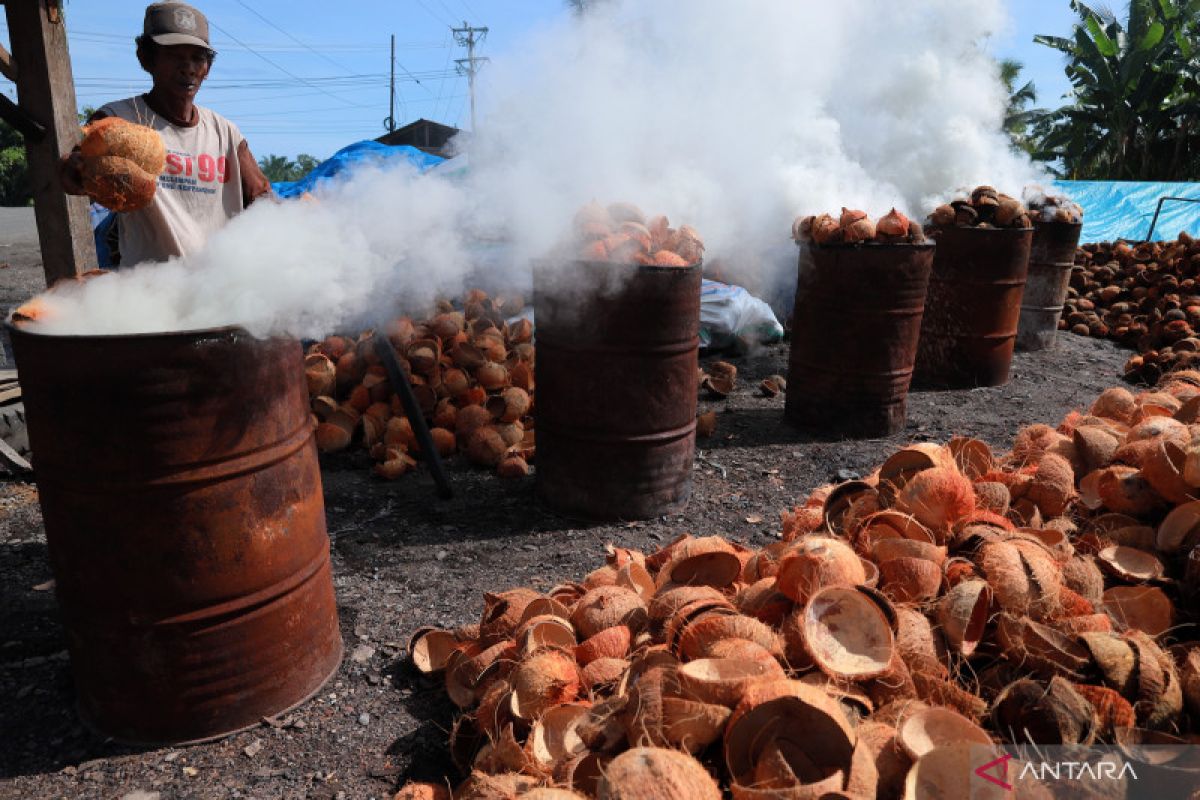 W Java flags off MSME's coconut charcoal briquette export to Japan