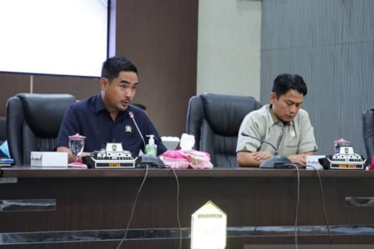 Advertorial- DPRD Banjarmasin ajukan dua raperda inisiatif tentang ekonomi kreatif dan kemiskinan