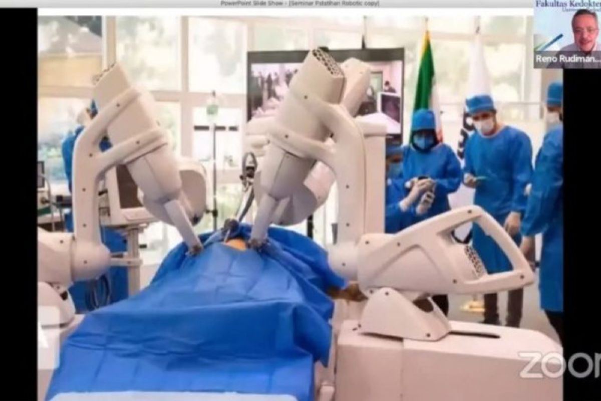 Kemenkes kembangkan pusat robotik bedah jarak jauh