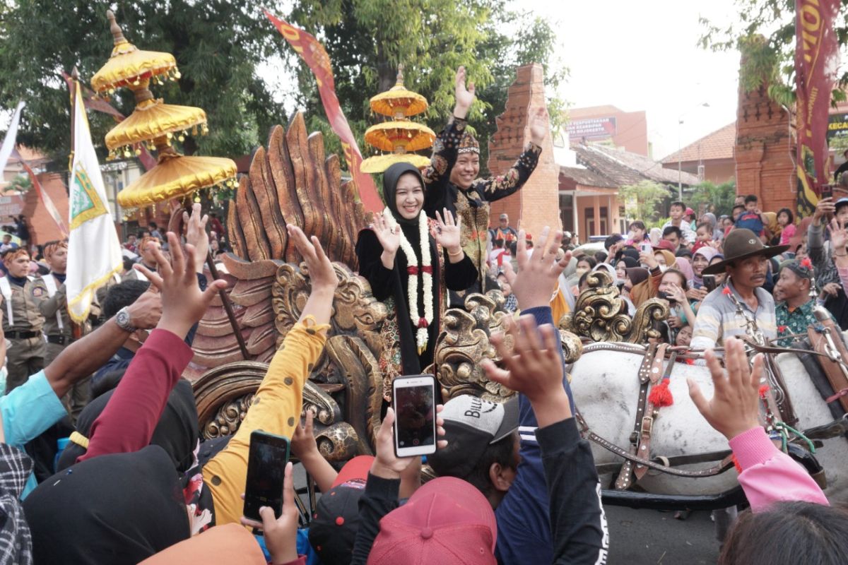 Kirab Budaya Mojo Bangkit sedot perhatian masyarakat